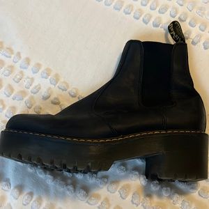 Doc Marten’s Rometty boot barely warn Women’s size 10.5
